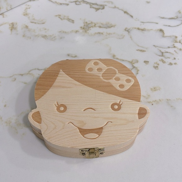 BRAND NEW BABY TOOTH FAIRY & FIRST CURL, & UMBILICAL CORD PINE WOOD KEEPSAKE BOX - Picture 12 of 13